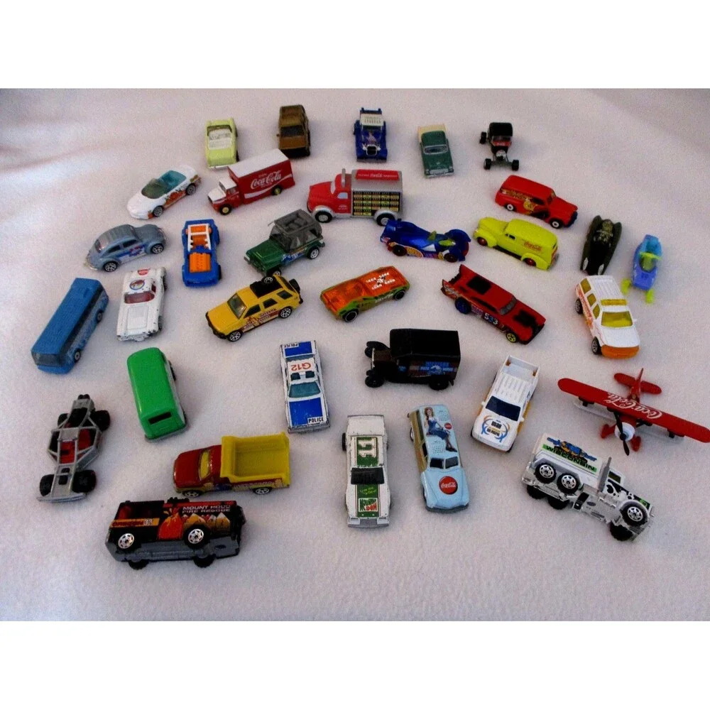 Vintage Matchbox Hotwheels & Others Lot of 33 Cars 90's & Y2k